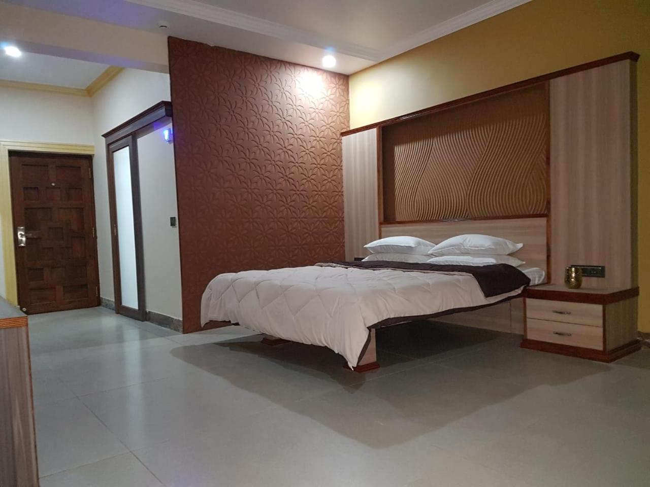 Jm Vista Suites Mapusa Luaran gambar